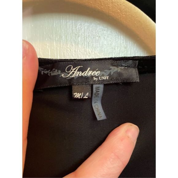 Andrée by Unit Boho Velvet Embroidered Kimono Cardigan in Black - Size m/l - Picture 3 of 13